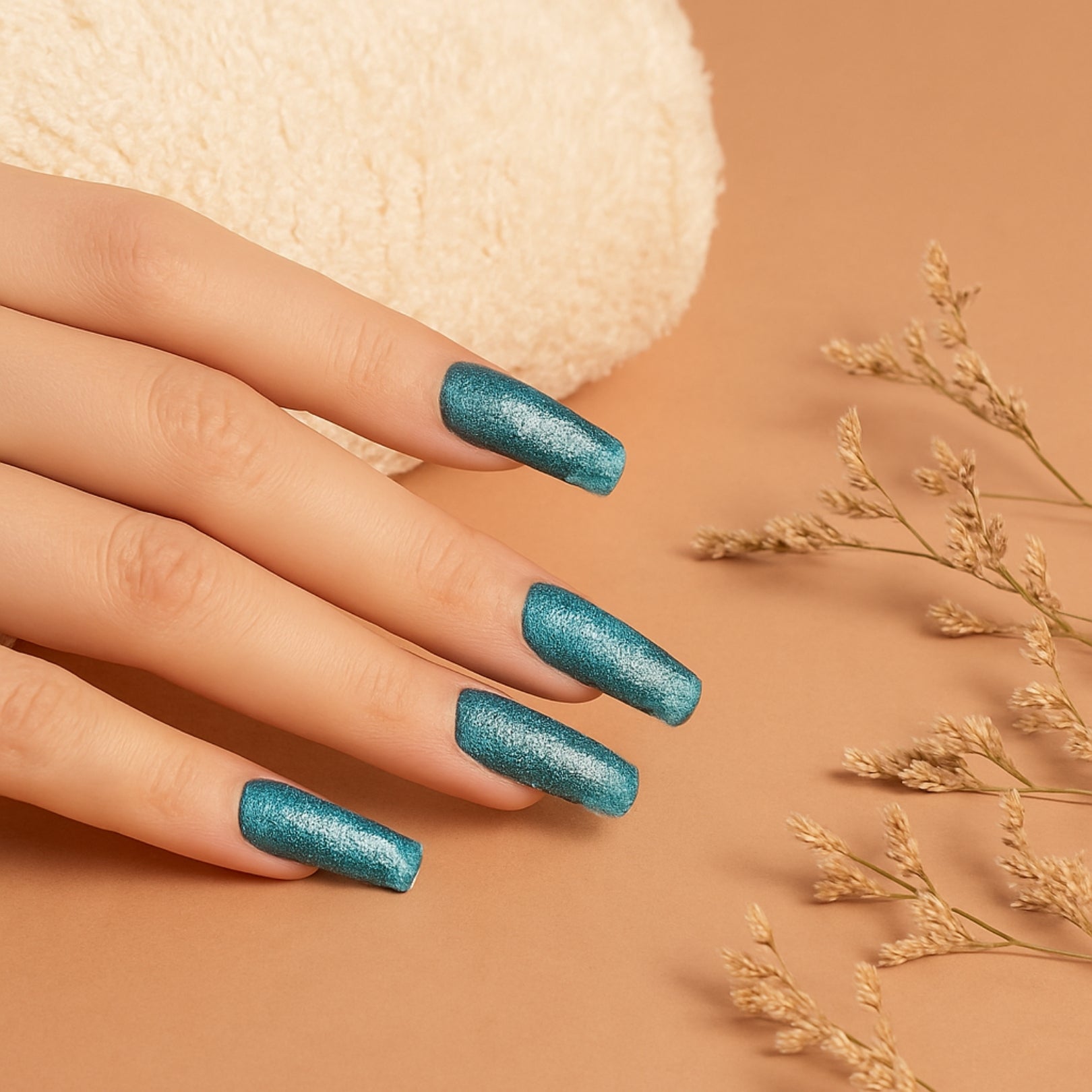 Gel Nails Turquoise Twinkle